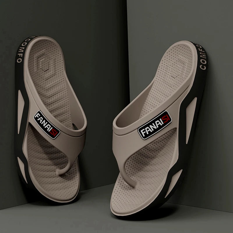 Casual comfortable men's slippers